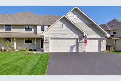 694  Eagleton Dr #34, Geneva, WI 53147 - Photo 1