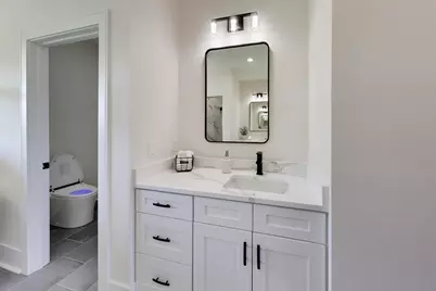 694  Eagleton Dr #34, Geneva, WI 53147 - Photo 5