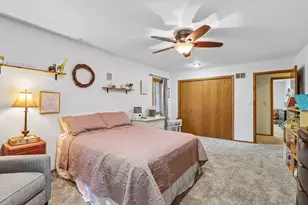 803 Knollwood Ct, Waukesha, WI 53188 - Photo 21