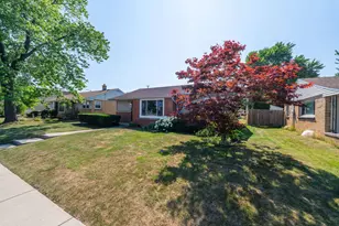 301 S 92nd St, Milwaukee, WI 53214 - Photo 3