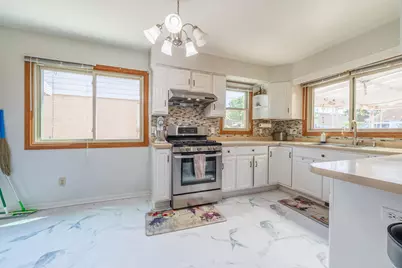 301 S 92nd St, Milwaukee, WI 53214 - Photo 7