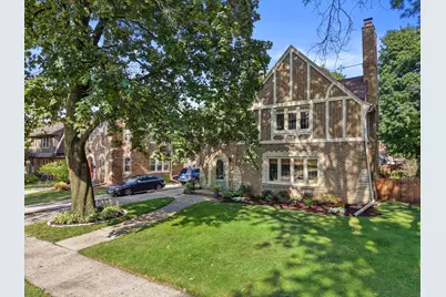 4914 N Woodburn St, Whitefish Bay, WI 53217 - Photo 1