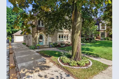 4914 N Woodburn St, Whitefish Bay, WI 53217 - Photo 3