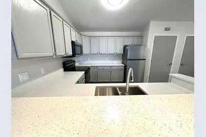 1064  Marietta Ave #214, Ixonia, WI 53036 - Photo 7