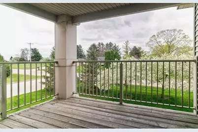 1064  Marietta Ave #214, Ixonia, WI 53036 - Photo 19