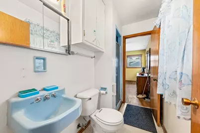 916 S 120th St, West Allis, WI 53214 - Photo 21