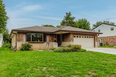 916 S 120th St, West Allis, WI 53214 - Photo 1
