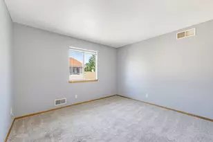 9442 W Maple Ct, West Allis, WI 53214 - Photo 15
