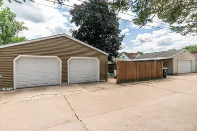 2119  Farnam St, La Crosse, WI 54601 - Photo 11