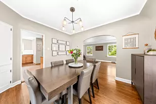 1306 Martha Washington Dr, Wauwatosa, WI 53213 - Photo 11
