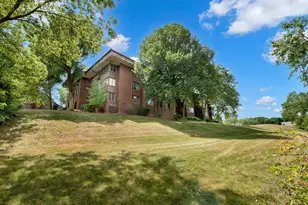 N85W15700 Ridge Rd, Menomonee Falls, WI 53051 - Photo 25