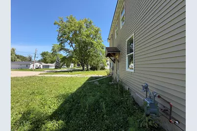 1301  Garland St, Allouez, WI 54301 - Photo 13