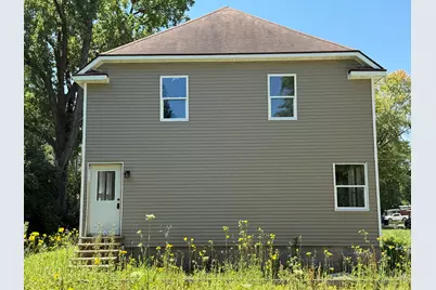 1301  Garland St, Allouez, WI 54301 - Photo 5
