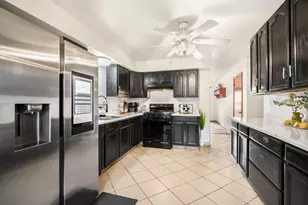 10340 W Rogers St, West Allis, WI 53227 - Photo 23