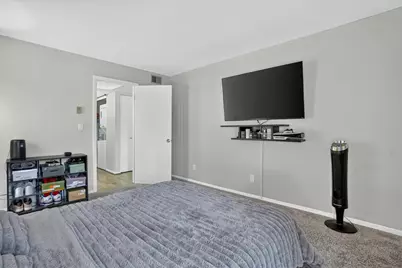 9034 W Lisbon Ave #32, Milwaukee, WI 53222 - Photo 23