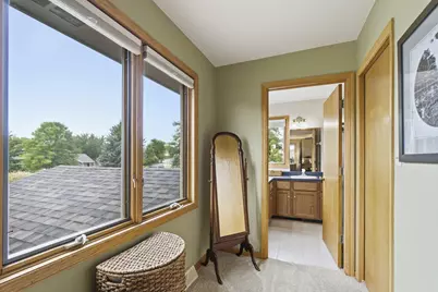1025 E Meadow Ter, Oak Creek, WI 53154 - Photo 7