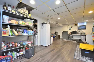 4271 S 89th St, Greenfield, WI 53228 - Photo 23