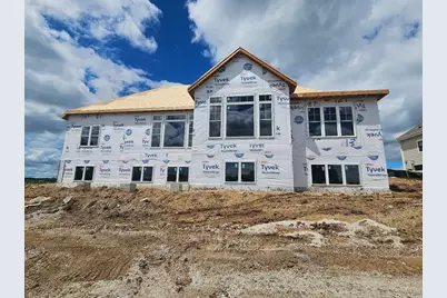 1607  Sauk Trl, Waukesha, WI 53189 - Photo 3
