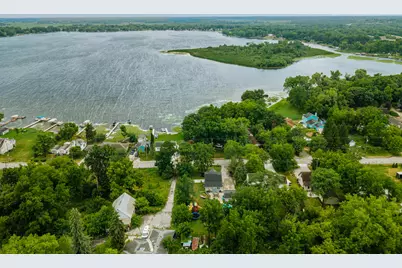 26114 W Loomis Rd, Racine, WI 53185 - Photo 5
