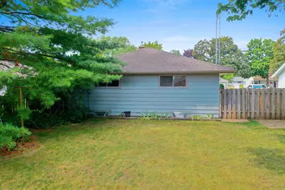 2027  Markham St, Manitowoc, WI 54220 - Photo 37