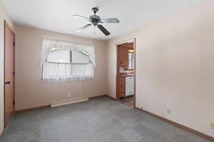 2027 Markham St, Manitowoc, WI 54220 - Photo 25