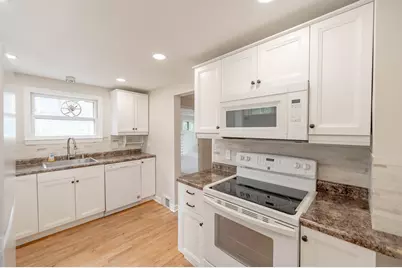 2502 W Kimberly Ave, Milwaukee, WI 53221 - Photo 5