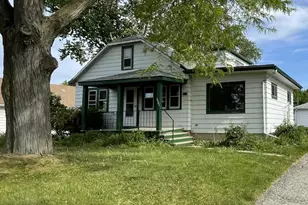 2502 W Kimberly Ave, Milwaukee, WI 53221 - Photo 1