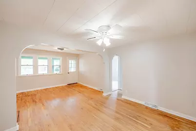 2502 W Kimberly Ave, Milwaukee, WI 53221 - Photo 3