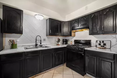 10340 W Rogers St, West Allis, WI 53227 - Photo 5