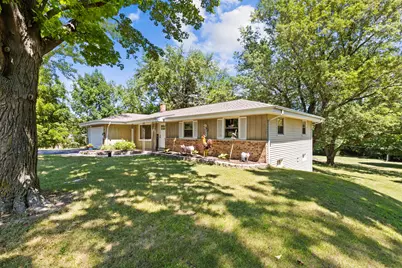 W230S5930  Molla Dr, Waukesha, WI 53189 - Photo 1