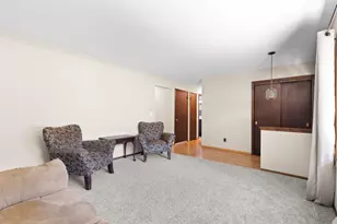 W230S5930 Molla Dr, Waukesha, WI 53189 - Photo 5