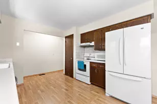 W230S5930 Molla Dr, Waukesha, WI 53189 - Photo 9