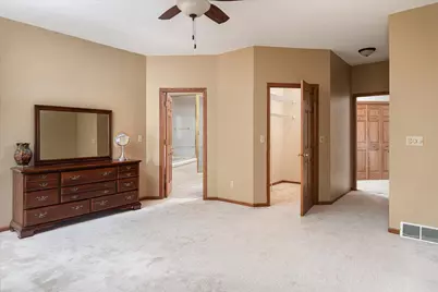 508  Curt Rd, Holmen, WI 54636 - Photo 9