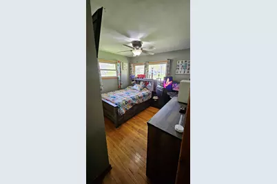 8029 W Marion St, Milwaukee, WI 53222 - Photo 5
