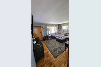 8029 W Marion St, Milwaukee, WI 53222 - Photo 9