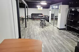8029 W Marion St, Milwaukee, WI 53222 - Photo 23