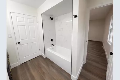 7245 S 35th St, Franklin, WI 53132 - Photo 19