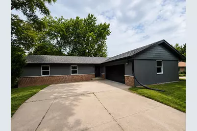 7245 S 35th St, Franklin, WI 53132 - Photo 1