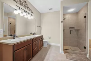 17490 Crest Hill Dr, Brookfield, WI 53045 - Photo 27