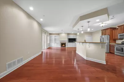 17490  Crest Hill Dr #10, Brookfield, WI 53045 - Photo 7