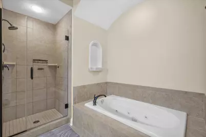 17490  Crest Hill Dr #10, Brookfield, WI 53045 - Photo 25