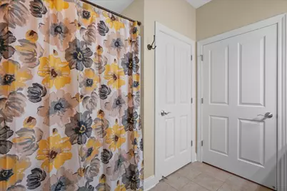 17490  Crest Hill Dr #10, Brookfield, WI 53045 - Photo 17