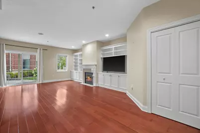 17490  Crest Hill Dr #10, Brookfield, WI 53045 - Photo 15