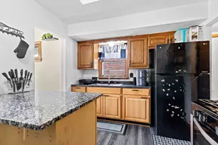4929 N 89th St, Milwaukee, WI 53225 - Photo 7