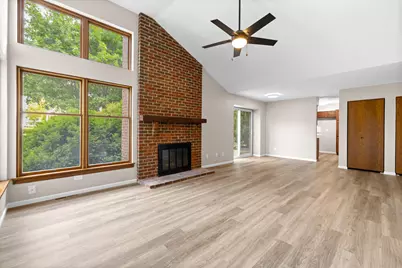 225 W Oak St, Grafton, WI 53024 - Photo 3