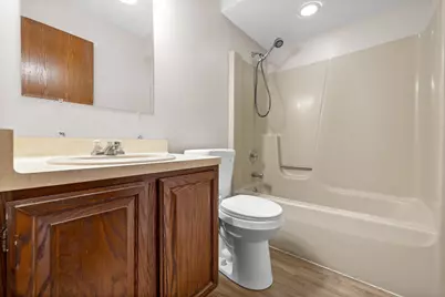 225 W Oak St, Grafton, WI 53024 - Photo 25