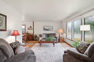 W160S7251 Daisy Dr, Muskego, WI 53150 - Photo 7