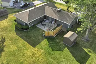 W160S7251 Daisy Dr, Muskego, WI 53150 - Photo 3