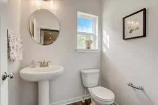 1334 Aberdeen Pl, Oconomowoc, WI 53066 - Photo 9