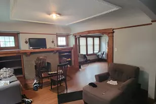 3859 N 24th Pl, Milwaukee, WI 53206 - Photo 11